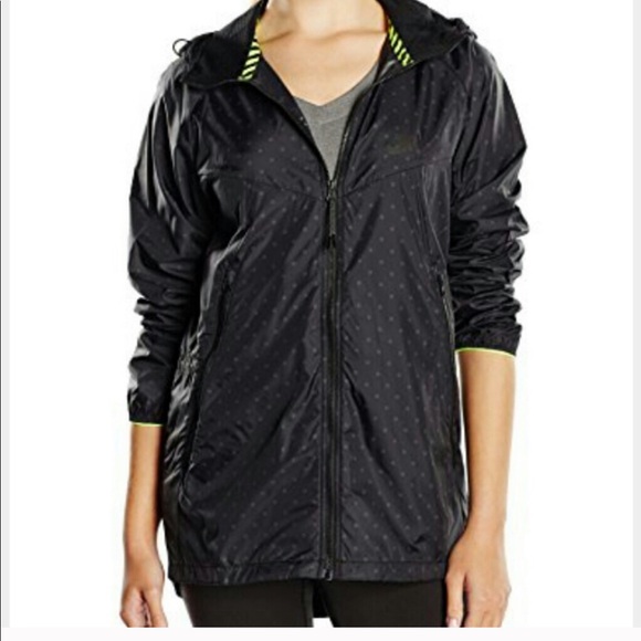 black nike windbreaker womens
